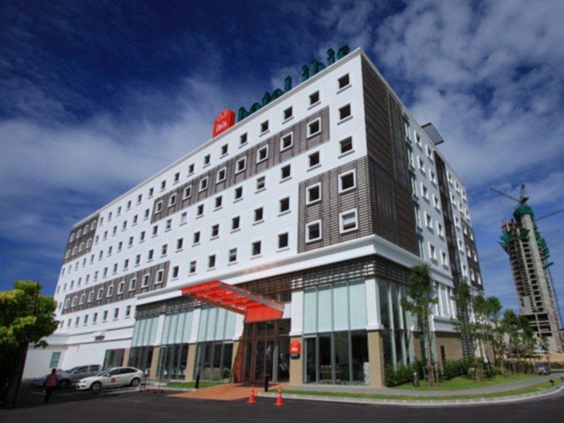 Ibis Pattaya Hotel Екстериор снимка