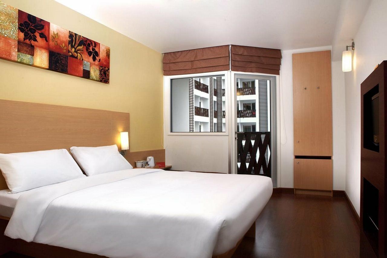 Ibis Pattaya Hotel Екстериор снимка